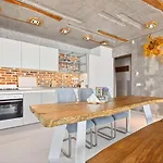 Apartamento Design Lux Wisdom In Bamboo Garden,no Shoes Allowed Inside