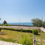 Design Lux Wisdom In Bamboo Garden,no Shoes Allowed Inside