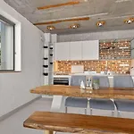 Apartamento Design Lux Wisdom In Bamboo Garden,no Shoes Allowed Inside Varna