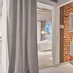 Design Lux Wisdom In Bamboo Garden,no Shoes Allowed Inside Apartamento *