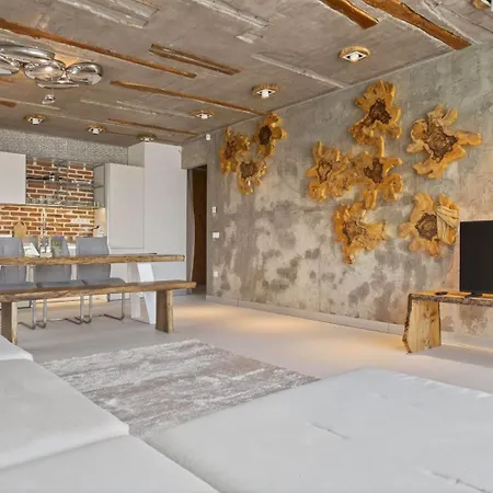 Appartement Design Lux Wisdom In Bamboo Garden,no Shoes Allowed Inside *